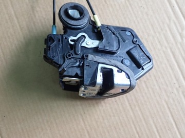 фото thumb №1, Subaru justy 07- замок дверь задний правый