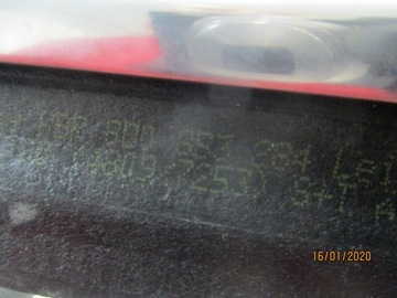 Уплотнитель скребка с полосой Audi A4 8D0853284