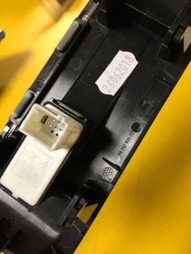 фото thumb №6, Перемикач вікон peugeot 3008 ii правий пасажира eu