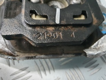 фото thumb №7, Подушка кронштейн двигуна volvo c30 s40 v50 1.6 d2