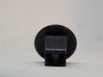 фото thumb №5, Kia sportage кліпса штифт кріплення підкрилки