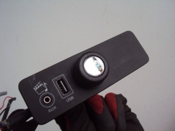 фото thumb №2, Роз'єм aux usb range rover sport 2014-
