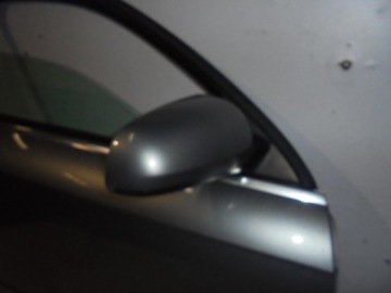 фото thumb №1, Дзеркало праве audi a4 b7 ly7g