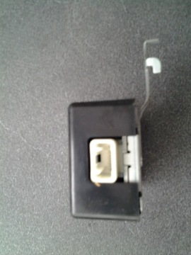 фото thumb №3, Модуль дверь toyota yaris ll 89740-0d010