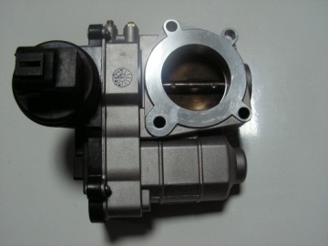 фото thumb №1, Nissan note e11 1,4 16v дросельна заслінка jak nowa