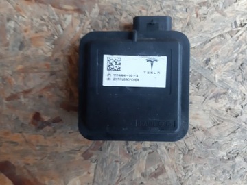 фото thumb №1, Tesla модель 3 модуль homelink 1114984-00-a