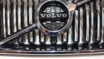 фото thumb №3, Решётка радиатора решётка радиатора volvo xc60 ii 2017- 31479494