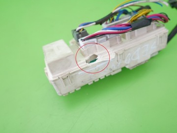 фото thumb №11, Коробка предохранителей kia sedona i 2.9 crdi 99-06