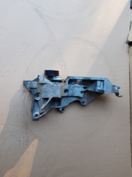 Купить Vw audi seat кронштейн генератора 03l903143r, фото thumb