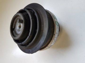 фото thumb №1, Подушка двигуна mercedes slk w172 r172 1.8 cgi