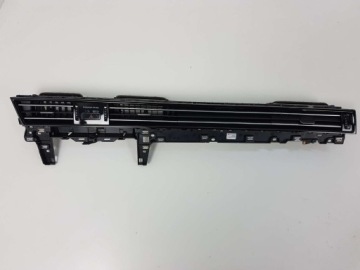 фото thumb №1, Vw passat b8 решітка обдув середня