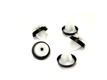 фото thumb №1, Кліпси штифти штифт кришки багажника skoda superb