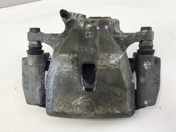 фото thumb №1, Toyota rav4 iv 2.5h lift суппорт передний правый 2017