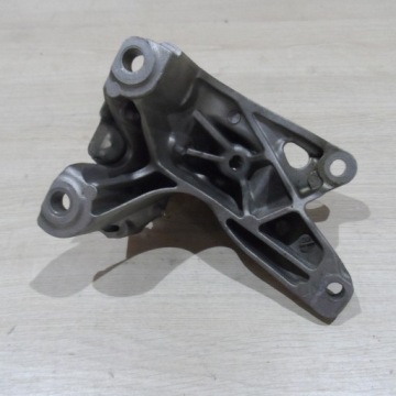 Кронштейн кронштейн двигуна генератора audi a5 4.2 fsi Недорого, фото thumb