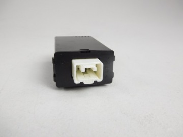 фото thumb №3, Модуль замка центрального mazda 2 08-15 dhy5-67-5dz