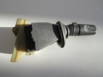 фото thumb №10, Переключатель дворник ford mondeo mk1 93bg17k478