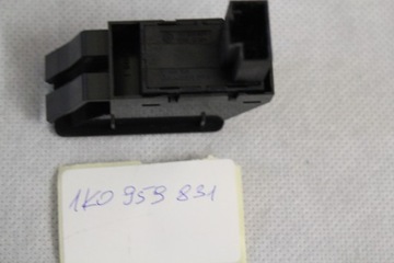 ВЫКЛЮЧАТЕЛЬ ОТКРЫТИЯ БАГАЖНИКА VW JETTA 1K0959831