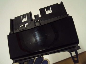 фото thumb №5, Попільничка mercedes c-klasa w204