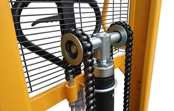 Тележка MAST FORKLIFT 1.6 2000кг