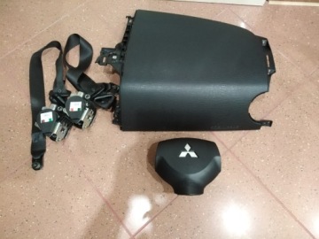 фото thumb №1, Mitsubishi colt po liftingu 2 x подушка безпеки + 2 x pas