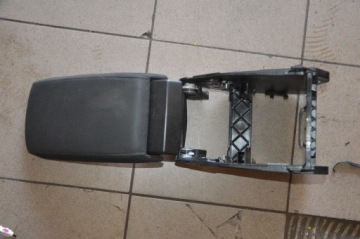 фото thumb №1, Skoda octavia ii lift подлокотник 1z0864207c