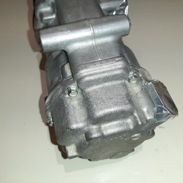 фото thumb №6, Toyota lexus гибрид компрессор компрессор малый пробег