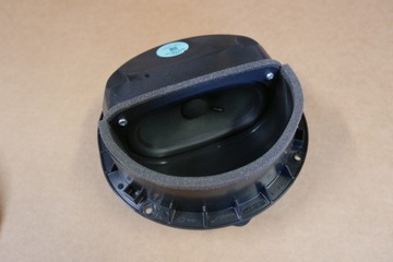 фото thumb №1, Audi a4 a5 8w динамик bang olufsen 8w5035297