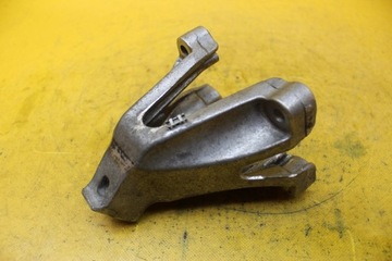 фото thumb №1, Кронштейн двигателя a6 c7 3.0 tdi 8k0199307bj