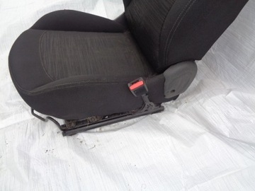 фото thumb №5, Peugeot 208 сиденье правый передний с подушка