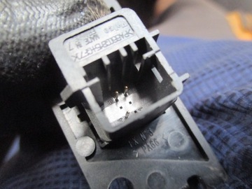 фото thumb №9, Выключатель света аварийных peugeot 307 05-08r