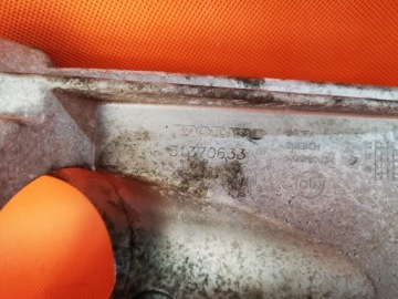 Volvo v40 d2 кронштейн двигуна піввісь 31370633 Доставка, фото thumb