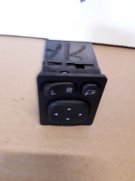 фото thumb №1, Toyota yaris iii перемикач дзеркал панель складається