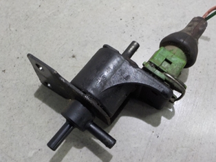 фото thumb №1, Renault megane i клапан вакуумa