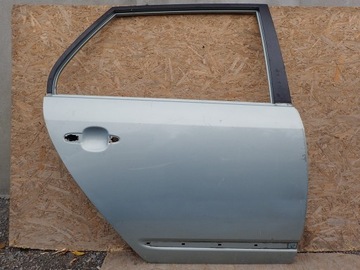 фото thumb №1, Дверь правое задние правый задняя kia carens 3 iii 06-12