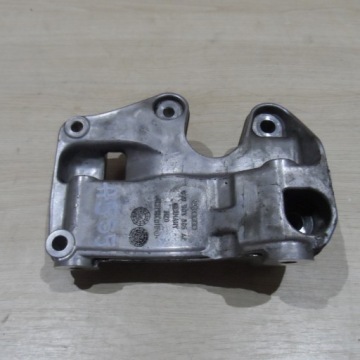 Кронштейн кронштейн двигуна генератора audi a5 4.2 fsi в Україні, фото thumb