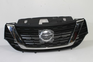 фото thumb №1, Решётка радиатора nissan nv300