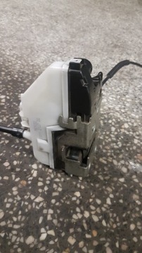 фото thumb №3, Замок дверь renault twingo ii lift 3d правый 4 pin