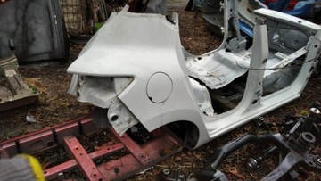 фото thumb №2, Крила правий задня чверть clio iv поріг