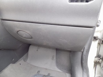 фото thumb №8, Бардачок правый пассажира с панели opel corsa c 3d 03-