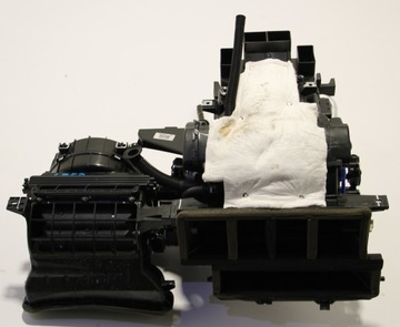 фото thumb №1, Kia ceed ii lift обігрівач клімат-контроль 1.6 crdi