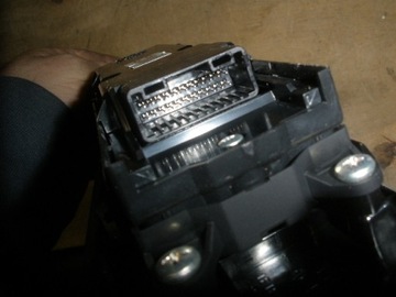 фото thumb №6, Lexus is iii 13- перемикач вікон перед лівий