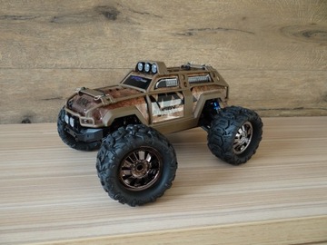 РАУНИЧЕСКАЯ МАШИНКА, ВНЕДОРОЖНЫЙ ГУСЕНИЧ 1:18