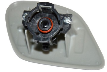 фото thumb №1, Левая заглушка распылителя lexus rx400h