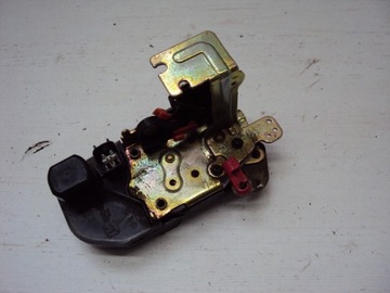 фото thumb №1, Замок дверь правый задняя chrysler pacifica 03-