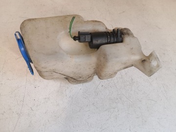 фото thumb №1, Бак склоомивача vw golf iv 1j0955453b