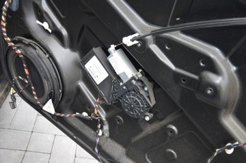 фото thumb №1, Porsche cayenne s механизм подъемник стекло перед