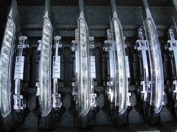 фото thumb №13, Mercedes r klasa w251 led w бампер передній 251