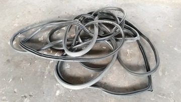 фото thumb №1, Kia niro 2016-21 прокладка кузовна отвір двері кришки