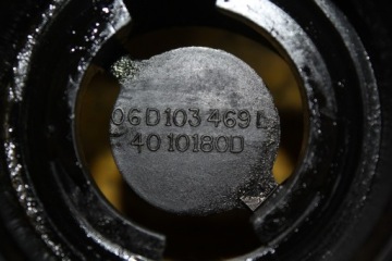 фото thumb №9, Крышка клапанов a4 b7 2.0tfsi bul 06d103469l