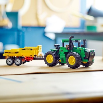 LEGO TECHNIC 42136 Трактор John Deere 9620R 4WD